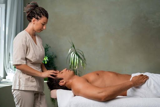 Recover and Recharge: Integrate Traditional Thai Massage into Your Modern Wellness Routine